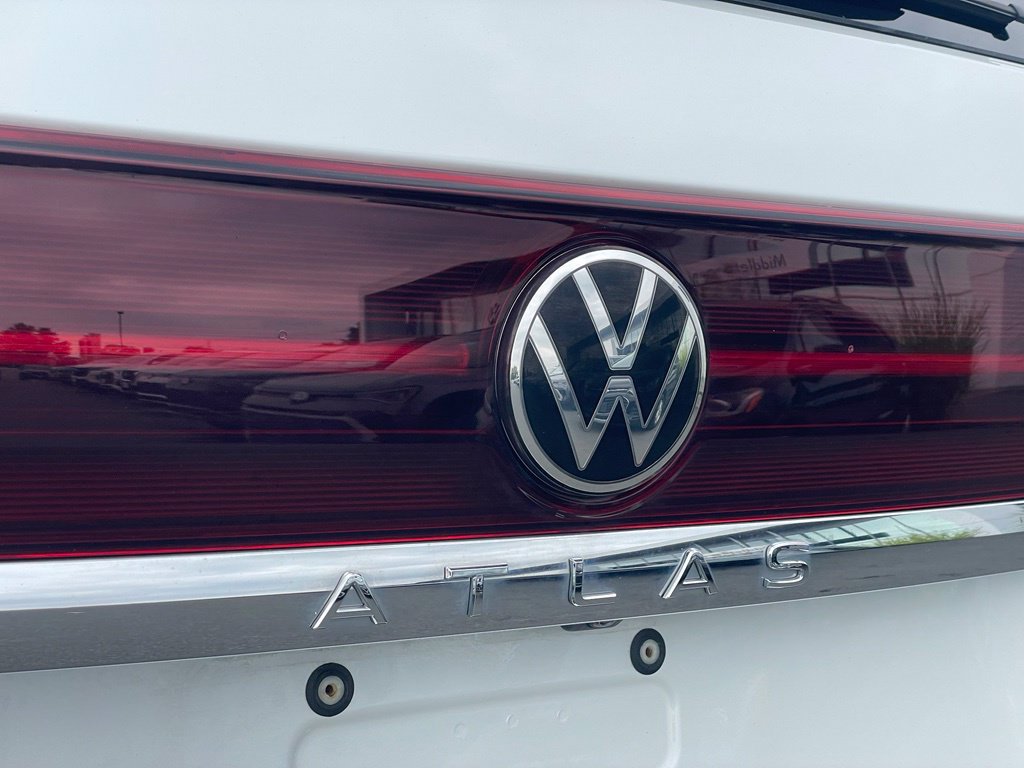 Used 2024 Volkswagen Atlas SEL Premium R-Line AWD/4WD image 32