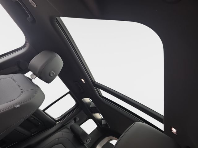 New 2026 Land Rover Defender 110 S AWD/4WD image 20