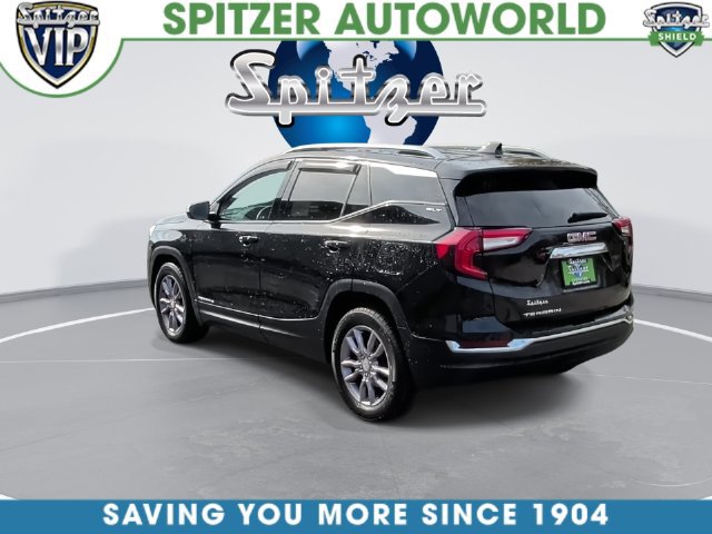 Used 2023 GMC Terrain SLT w/ LPO, Floor Liner Package FWD image 12