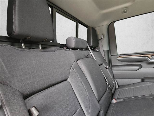 Used 2024 Chevrolet Silverado 3500 LT w/ Convenience Package AWD/4WD image 23