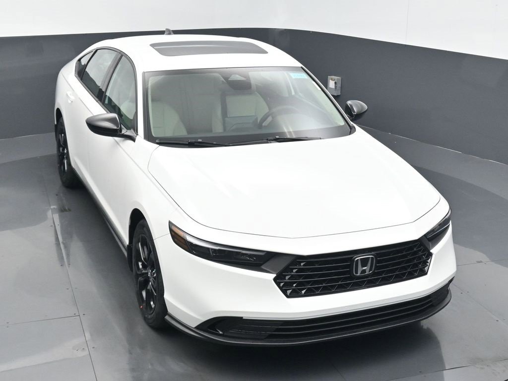 New 2025 Honda Accord SE image 2