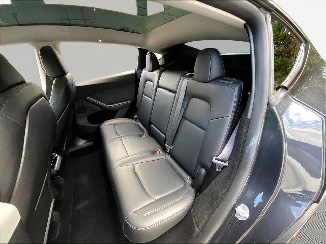Used 2024 Tesla Model Y Performance AWD/4WD image 22