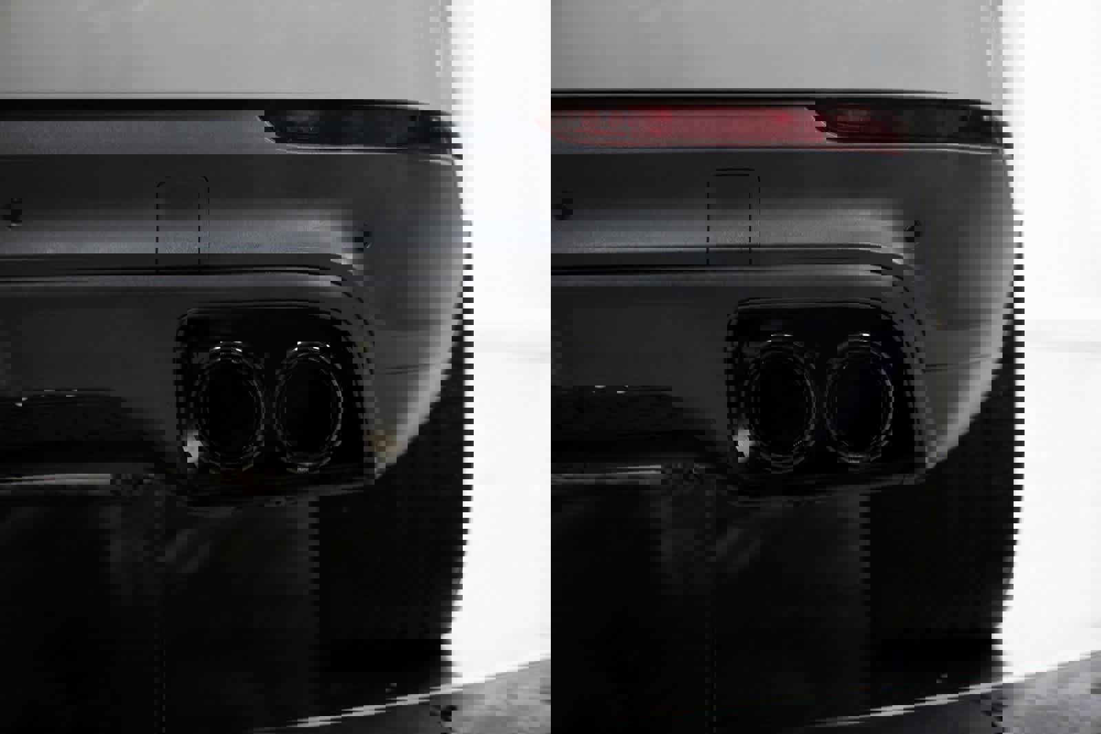 Certified 2023 Porsche Cayenne S Platinum image 36