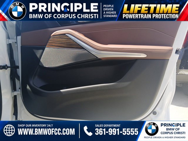 Used 2026 BMW X7 xDrive40i AWD/4WD image 19
