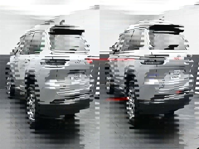 Used 2023 Jeep Grand Cherokee L Limited image 11