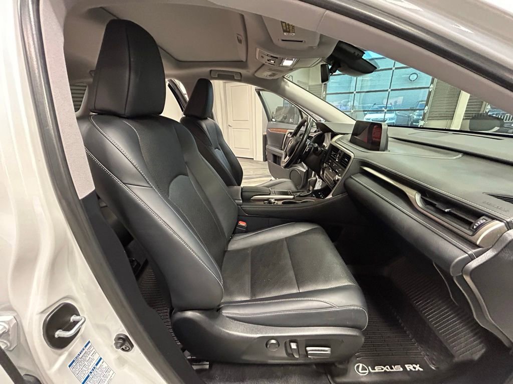 Used 2021 Lexus RX 350L Premium w/ Premium Package image 43