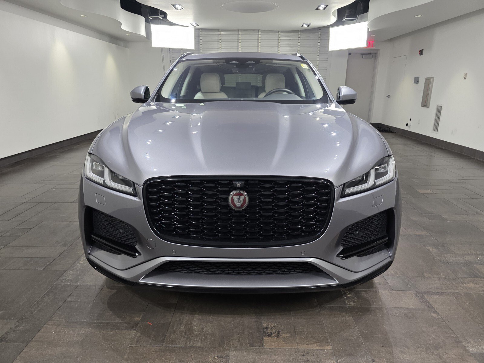 Used 2021 Jaguar F-PACE S AWD/4WD image 2