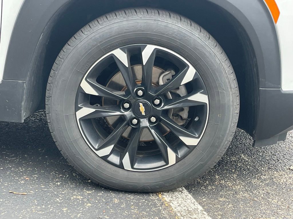 Certified 2022 Chevrolet TrailBlazer LT w/ Convenience Package image 9
