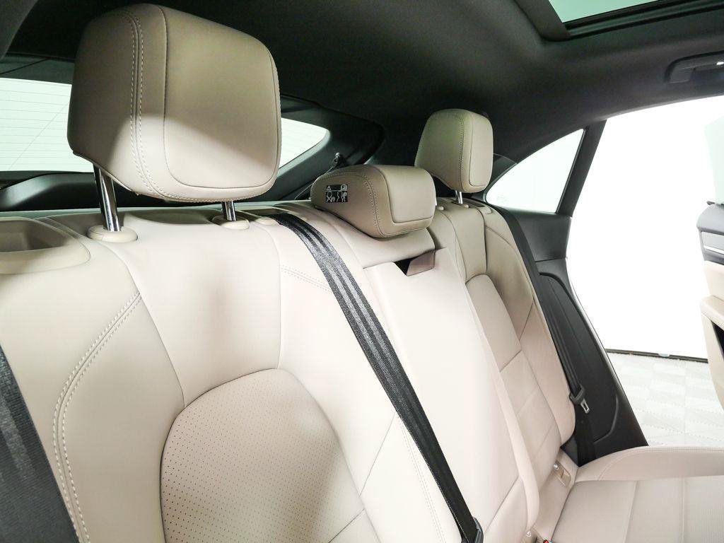 New 2026 Porsche Macan Electric RWD image 23