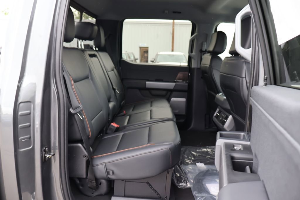 New 2026 Ford F250 Lariat w/ Lariat Premium Package AWD/4WD image 24