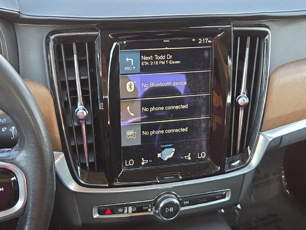 Used 2017 Volvo S90 T5 Inscription w/ Vision Package FWD image 21
