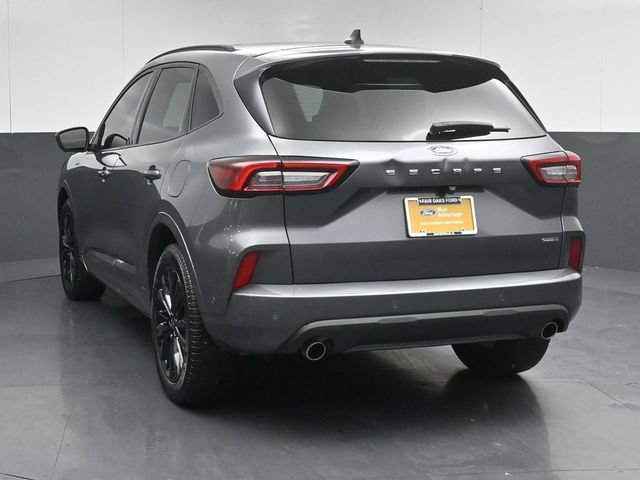 Certified 2023 Ford Escape ST-Line Elite w/ Premium Technology Package AWD/4WD image 6