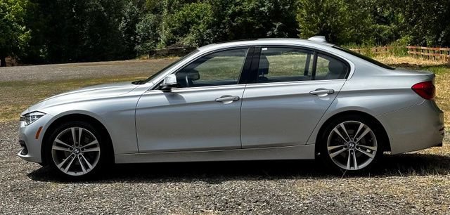 Used 2018 BMW 328d Sedan w/ Premium Package RWD image 6