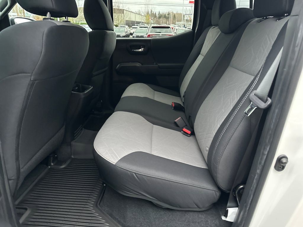 Certified 2022 Toyota Tacoma TRD Off-Road image 14