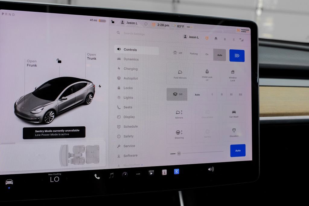 Used 2018 Tesla Model 3 Mid Range image 35