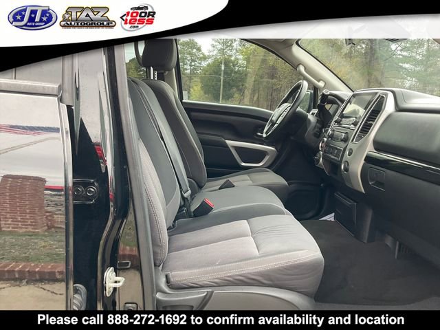 Used 2020 Nissan Titan SV image 15
