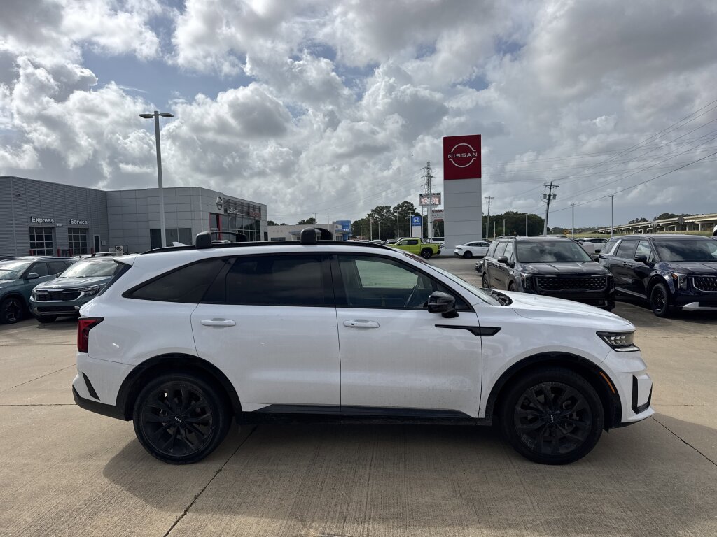 Used 2023 Kia Sorento SX image 10