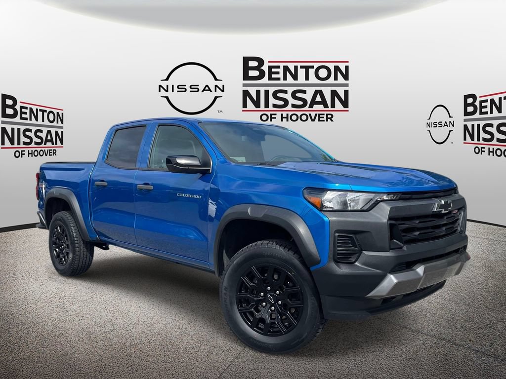 Used 2024 Chevrolet Colorado Trail Boss AWD/4WD image 1
