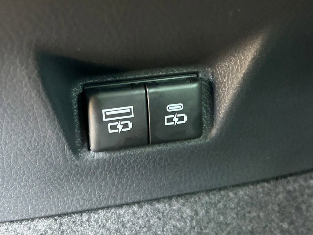 Used 2026 Toyota Camry SE w/ Multimedia Upgrade Package FWD image 22