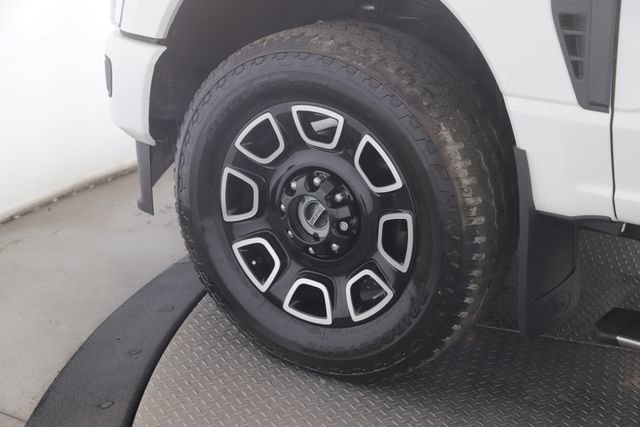 Used 2026 Ford F250 Platinum AWD/4WD image 13