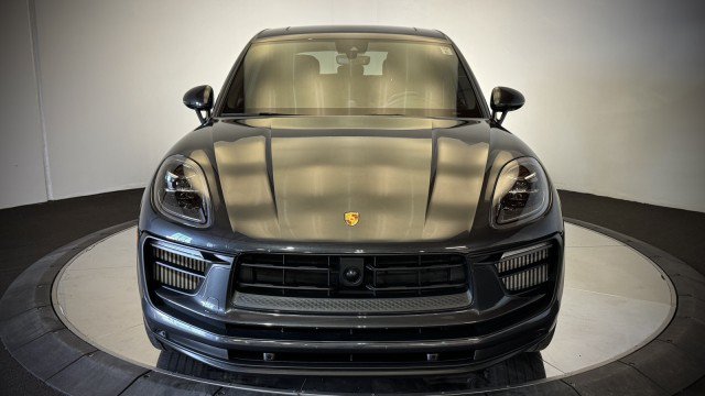 Used 2023 Porsche Macan S AWD/4WD image 27