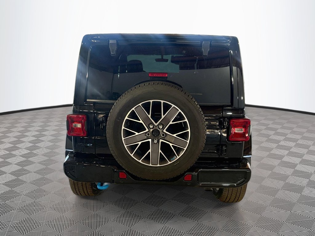 Certified 2022 Jeep Wrangler Unlimited Sahara AWD/4WD image 7