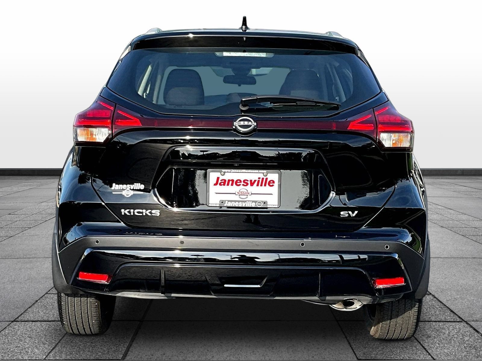 Certified 2024 Nissan Kicks SV FWD image 6