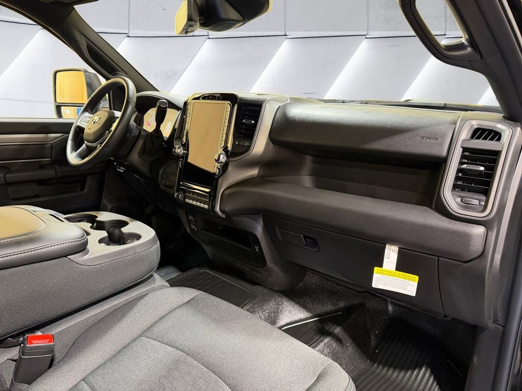 New 2026 RAM 3500 Tradesman AWD/4WD image 16