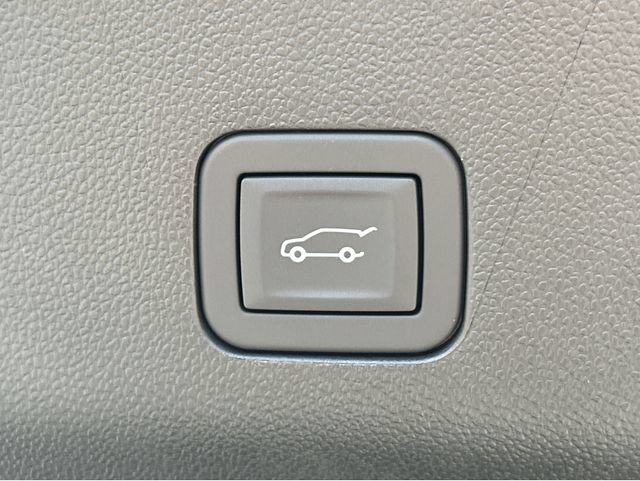 New 2026 Cadillac Escalade ESV Platinum Sport w/ LPO, ONYX Package AWD/4WD image 9