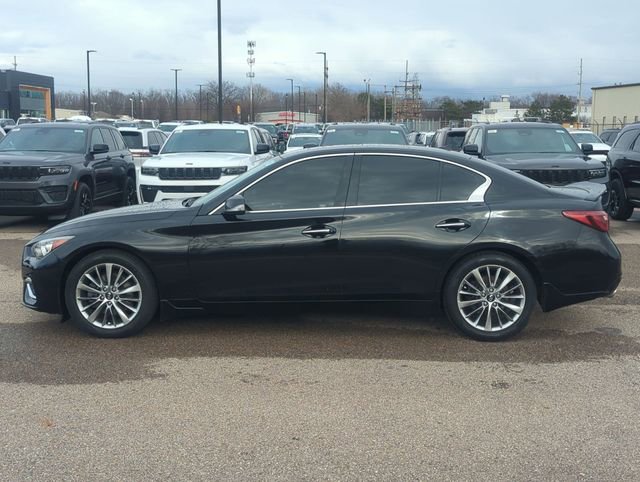 Used 2019 INFINITI Q50 Luxe w/ Essential Package (3.0T Luxe) image 6