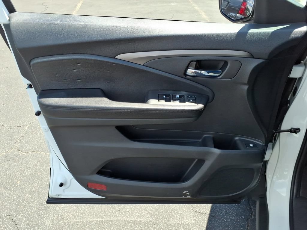 Used 2019 Honda Passport Sport image 6