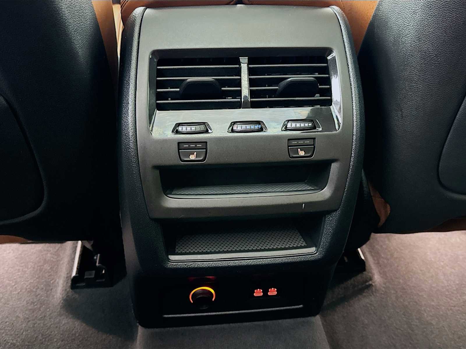 Used 2024 BMW X5 xDrive40i w/ M Sport Package image 25