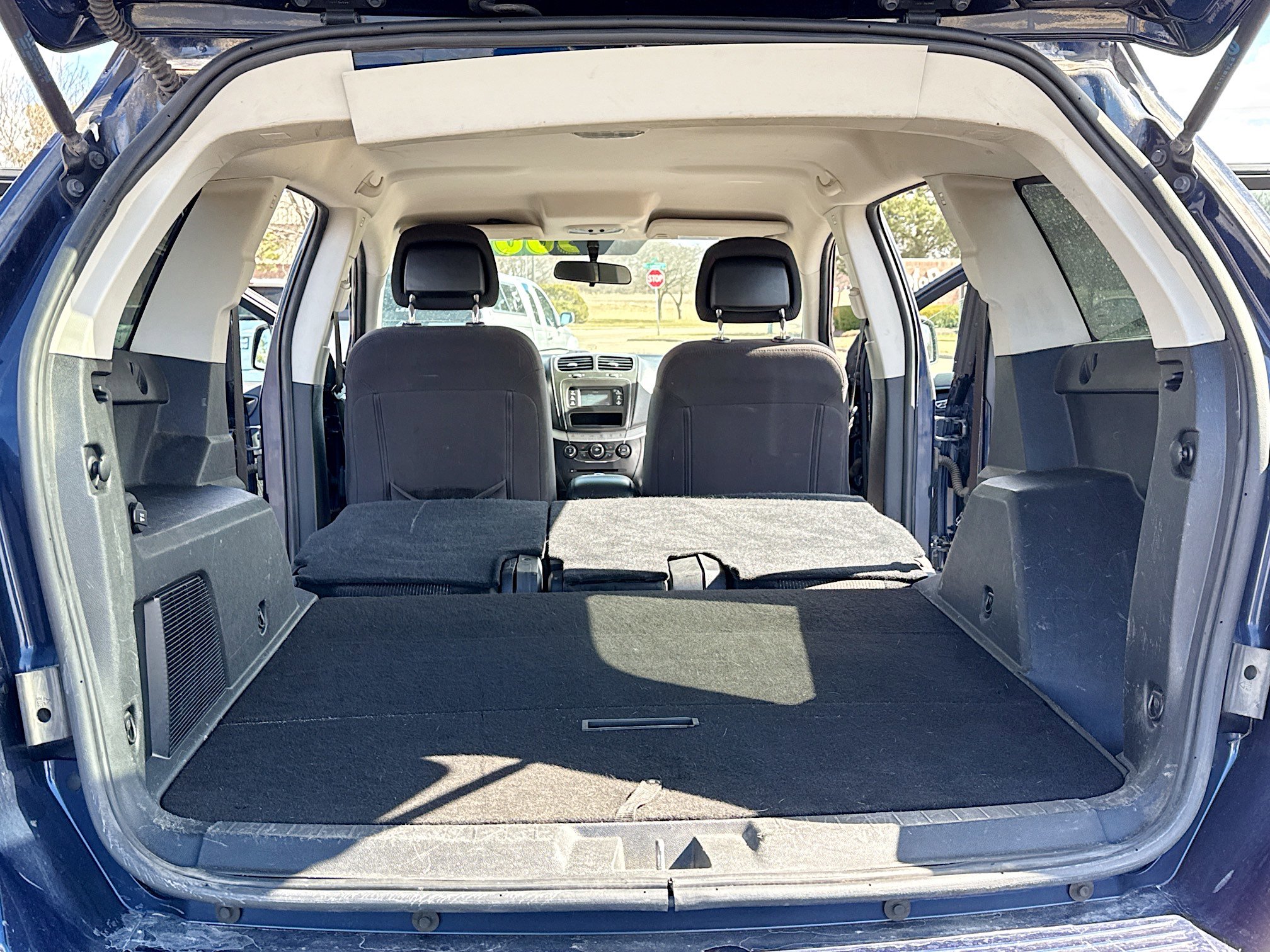 Used 2017 Dodge Journey SE image 7