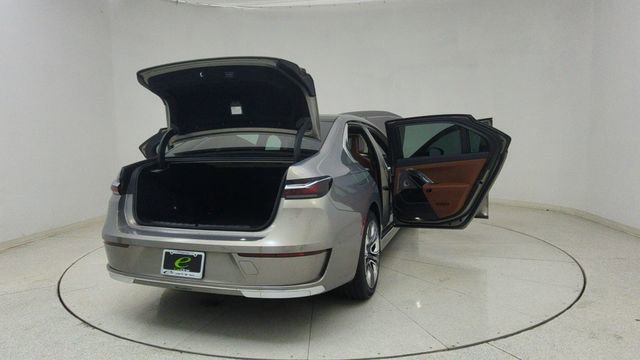 Used 2023 BMW i7 xDrive60 image 75