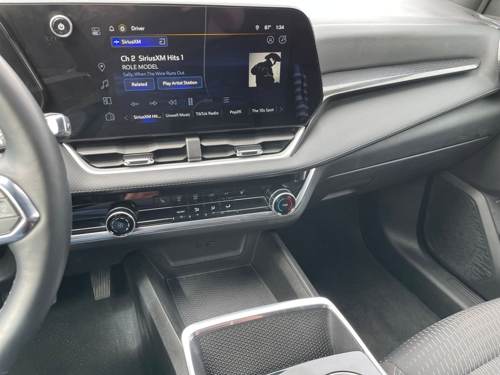 Used 2025 Chevrolet Equinox LT image 17