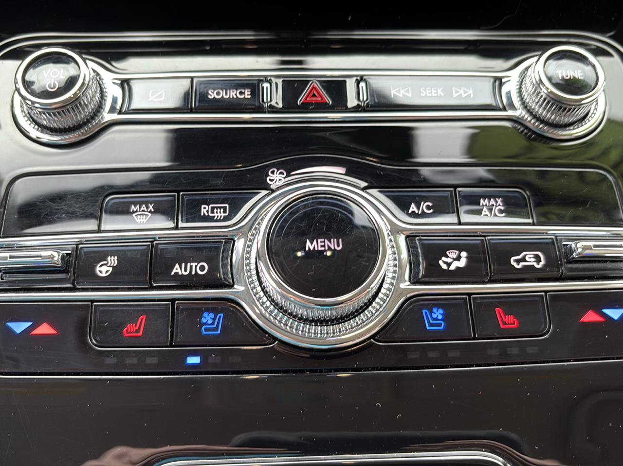 Used 2022 Lincoln Corsair AWD w/ Equipment Group 101A image 23