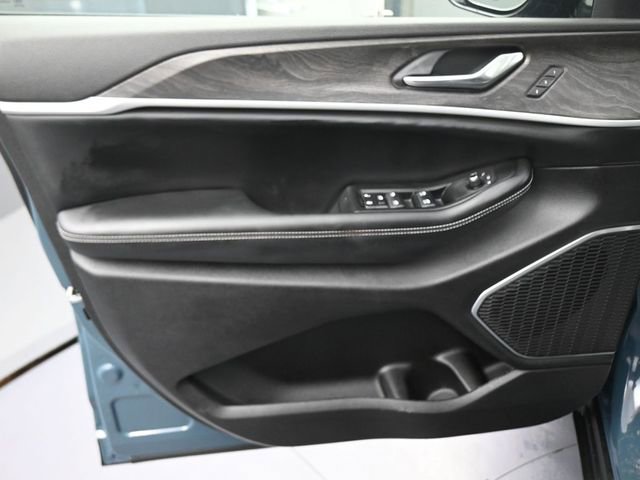 New 2026 Jeep Grand Cherokee Limited AWD/4WD image 42