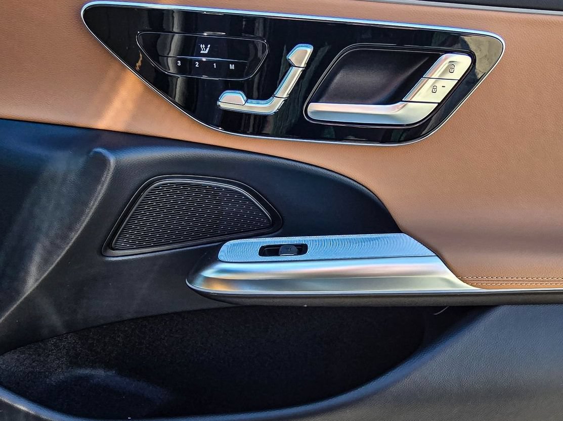 New 2026 Mercedes-Benz E 350 4MATIC Sedan image 36