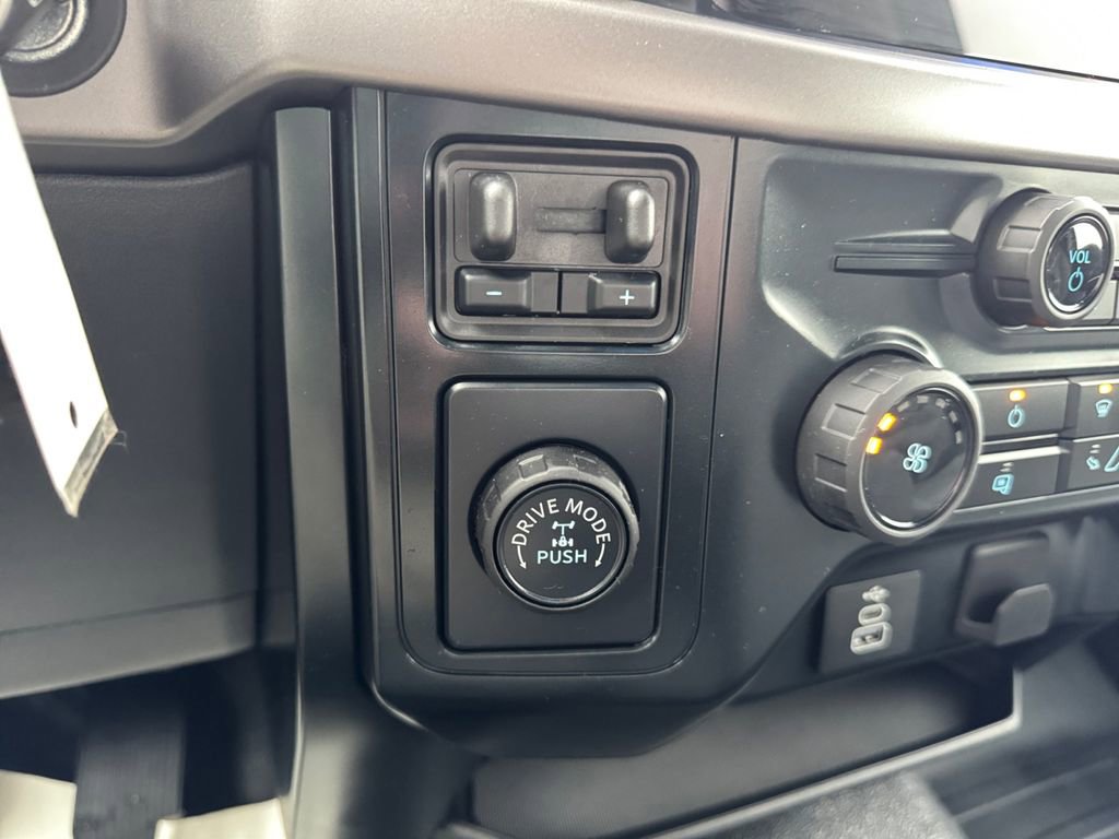 Used 2025 Ford F150 XL RWD image 22