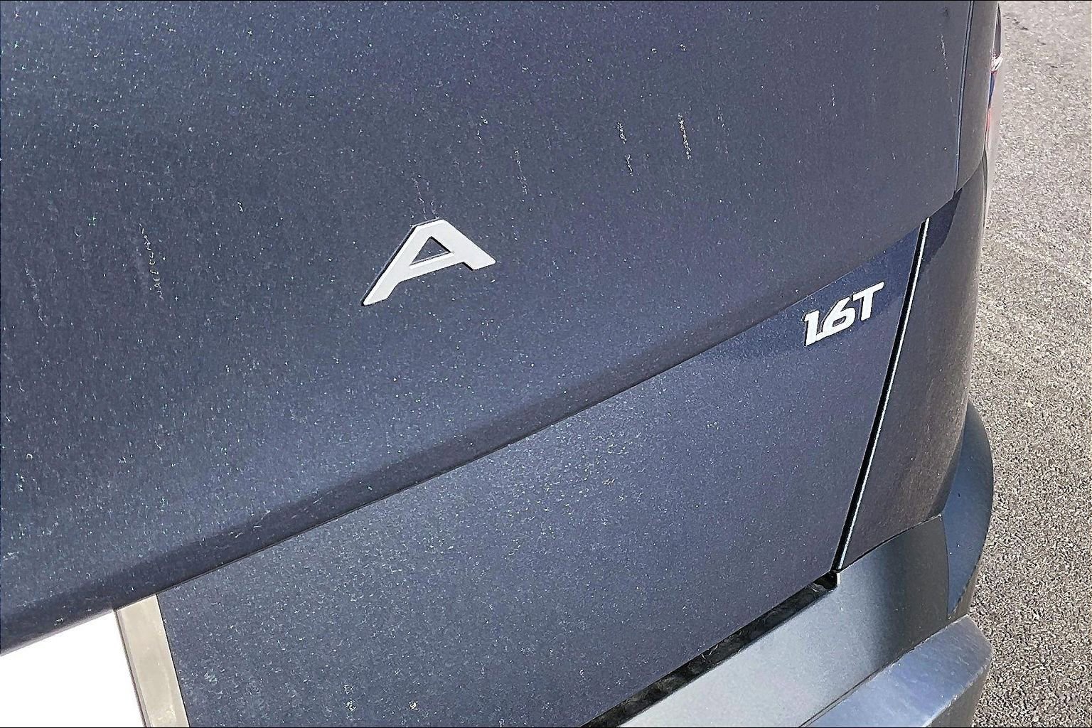 New 2026 Hyundai Kona SEL Premium image 9