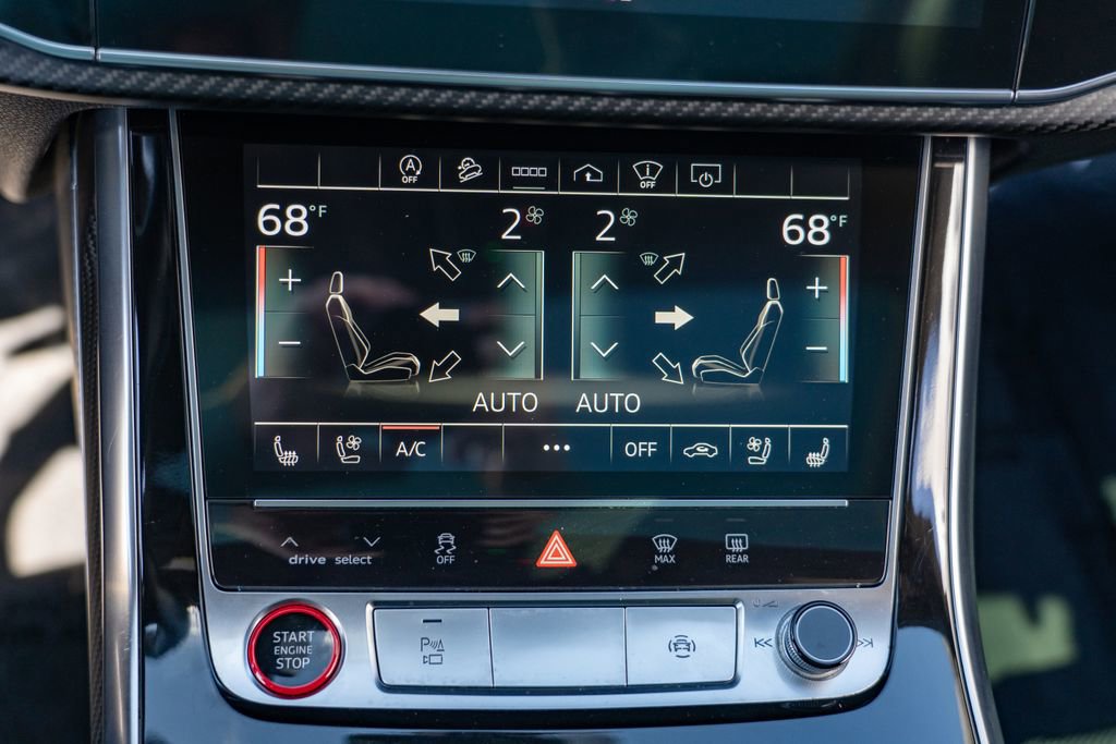 Used 2022 Audi RS Q8 w/ Carbon Optic Package image 28