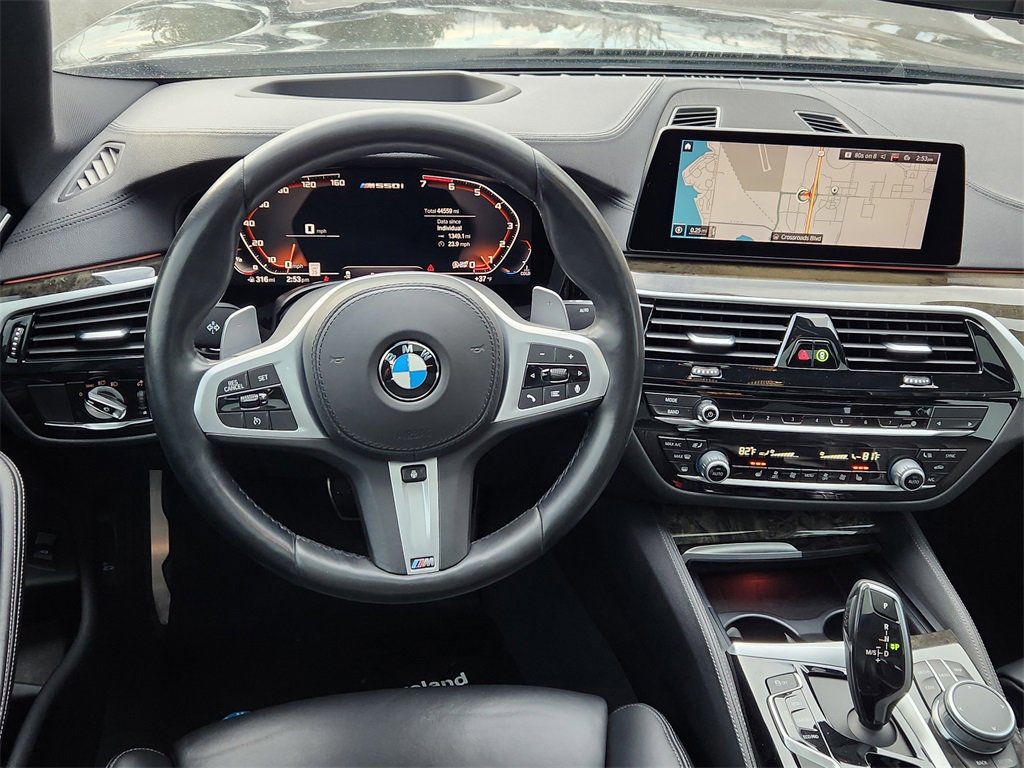Used 2020 BMW M550i xDrive w/ Executive Package image 9