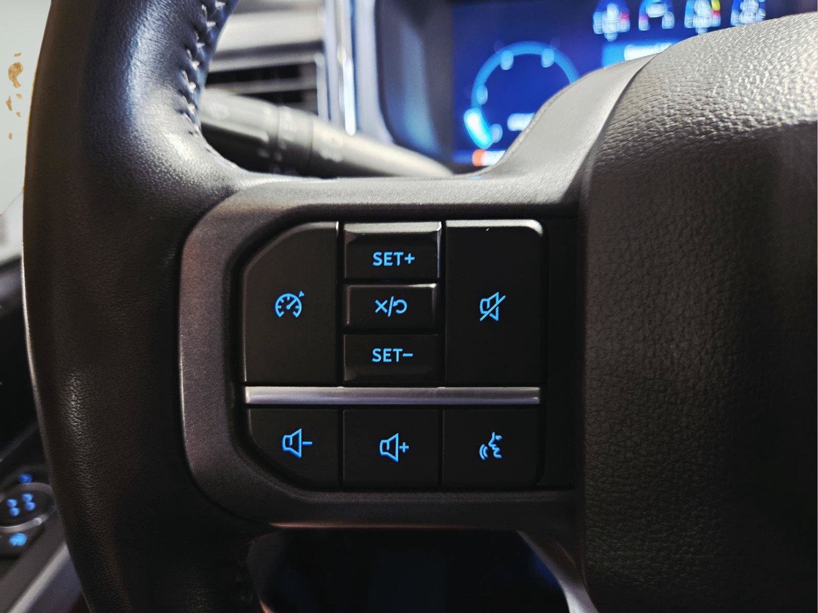 Used 2024 Ford F350 Lariat w/ Sport Appearance Package AWD/4WD image 20