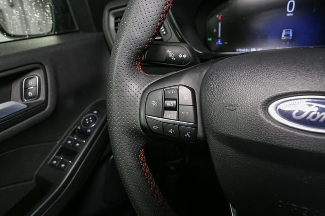 Used 2024 Ford Escape ST-Line w/ Tech Pack #1 AWD/4WD image 32