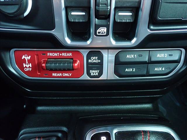 Used 2023 Jeep Gladiator Rubicon w/ Cold Weather Group AWD/4WD image 19