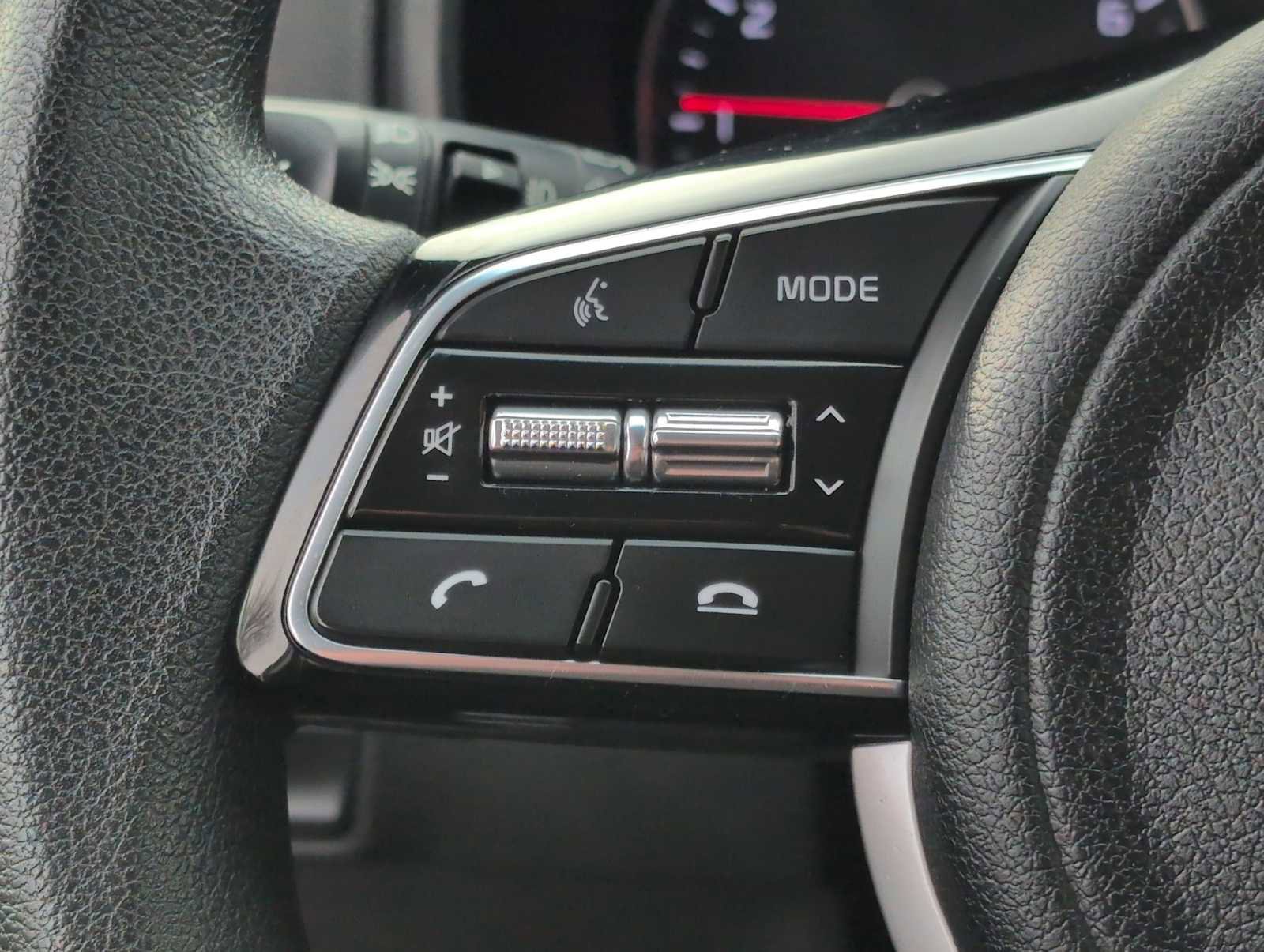 Used 2020 Kia Sportage LX image 23