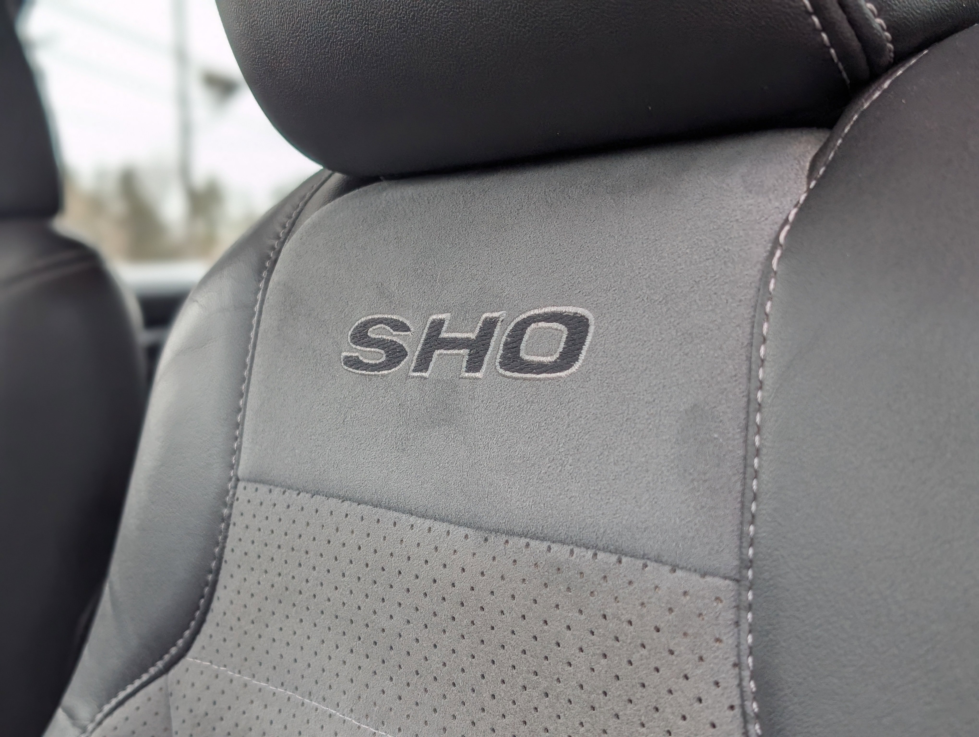 Used 2014 Ford Taurus SHO w/ Equipment Group 401A image 34