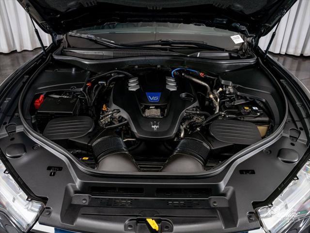 Used 2022 Maserati Levante Modena AWD/4WD image 4
