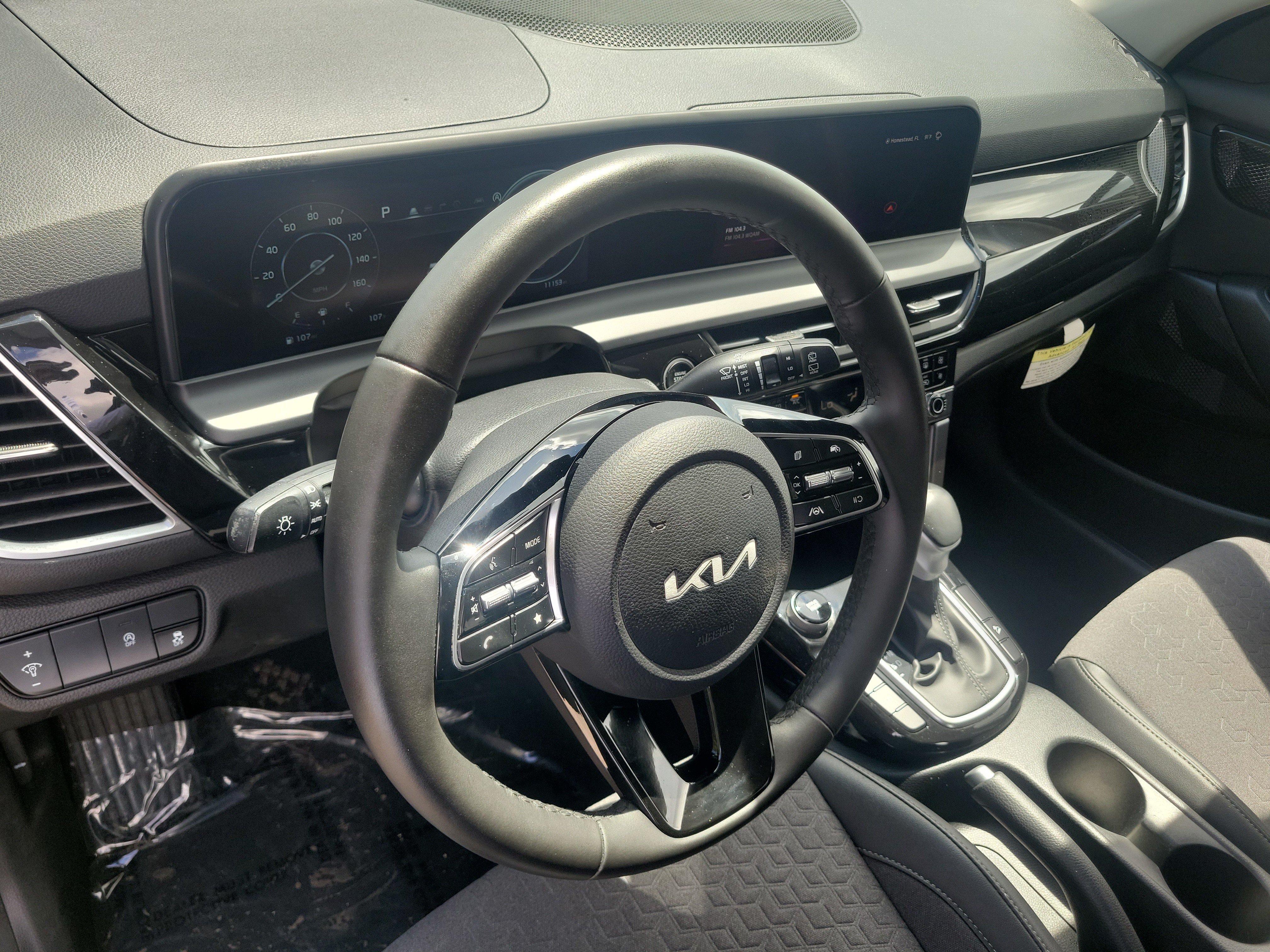 Used 2024 Kia Seltos S FWD image 9