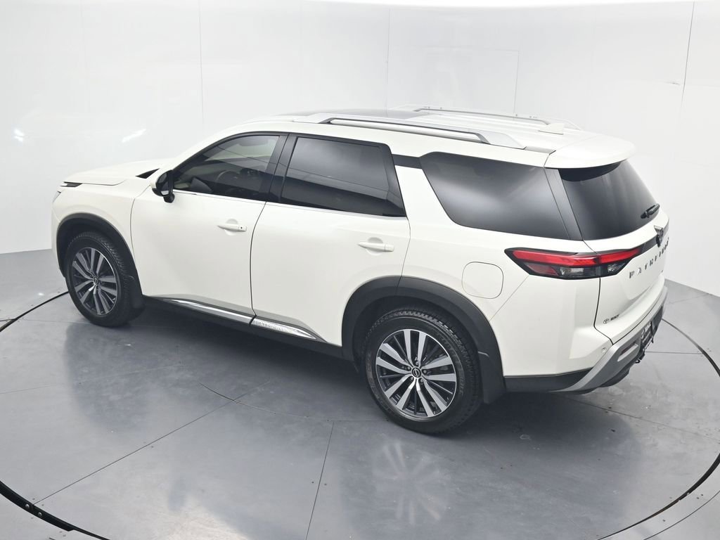 Used 2022 Nissan Pathfinder Platinum w/ Cargo Package image 71